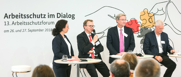 Podiumsdiskussion auf dem 13. Arbeitsschutzforum Podiumsdiskussion auf dem 13. Arbeitsschutzforum