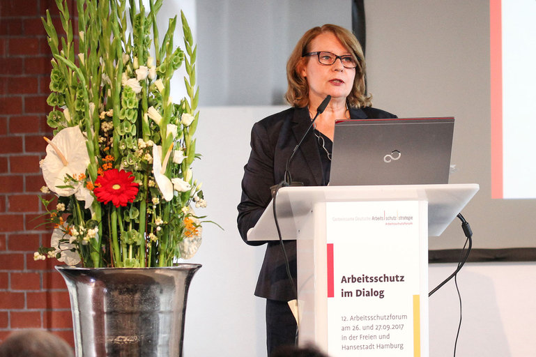 Vortrag von Frau Senatorin Cornelia Prüfer-Storcks