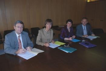 Unterzeichnung der Rahmenvereinbarung, Baden-Württemberg, 30.07.2009 Unterzeichnung der Rahmenvereinbarung, Baden-Württemberg, 30.07.2009