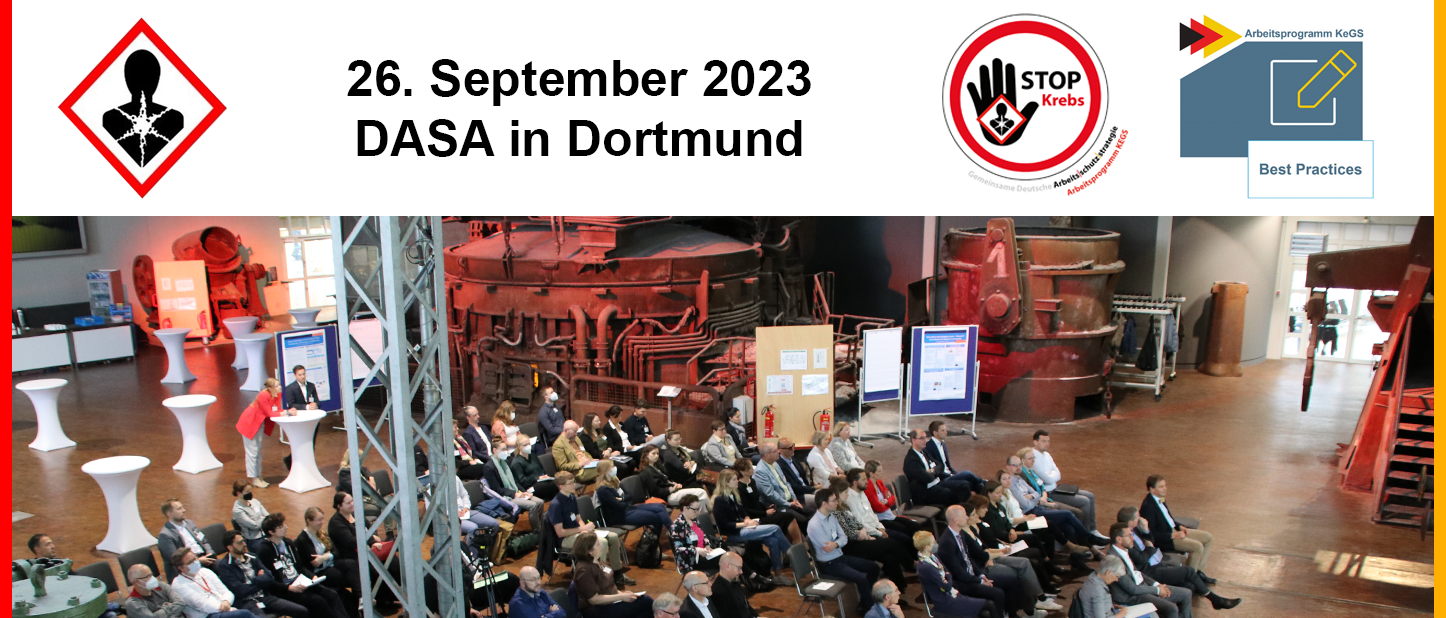 Bild: Weitwinkelaufnahme Publikum in der DASA, Logos "STOP Krebs", "Arbeitsprogramm KEGS - Best Paractices, Text: 26. September 2023, DASA in Dortmund